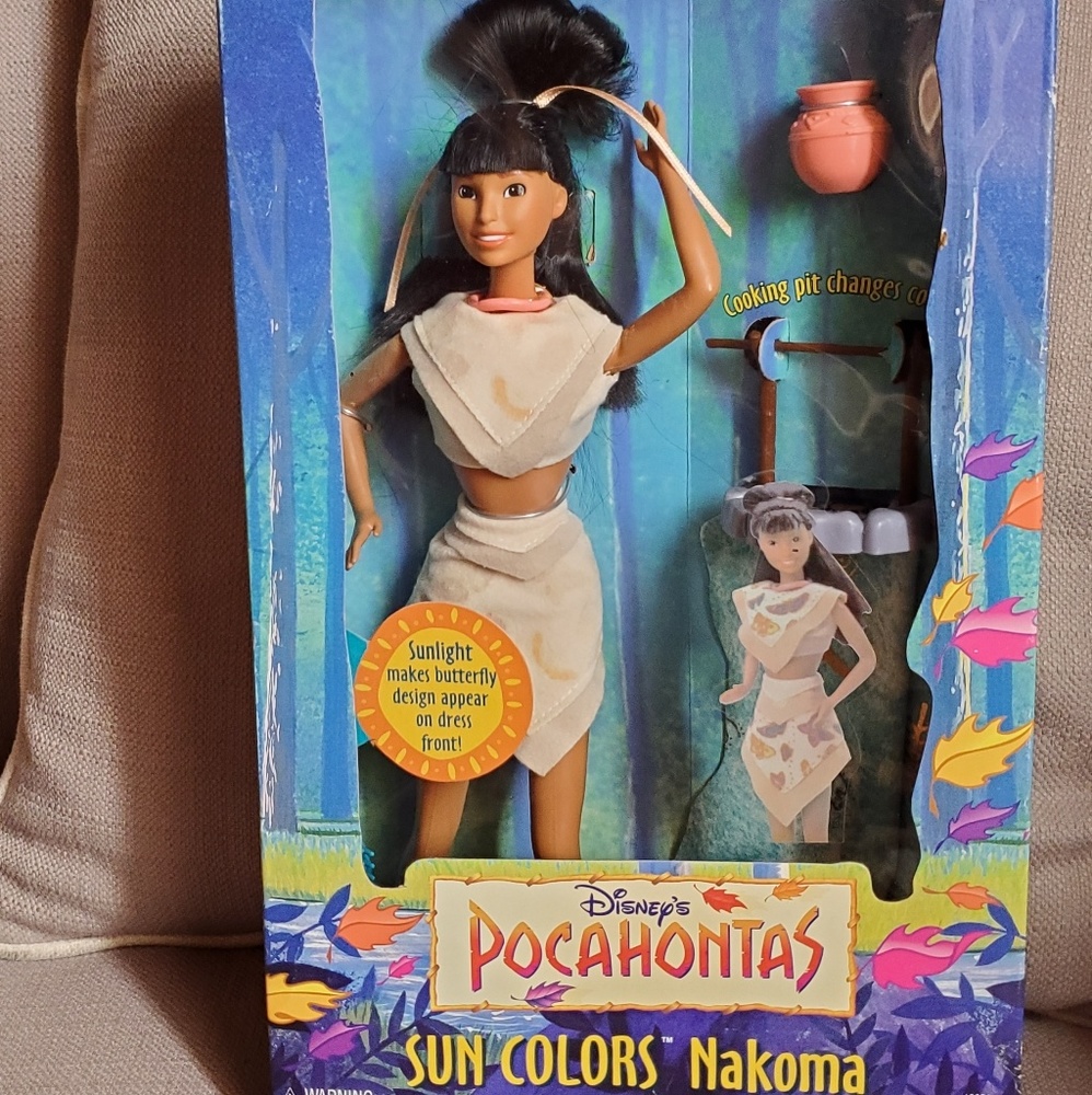 VINTAGE  1995 Disney Pocahontas SUN COLORS Namoka